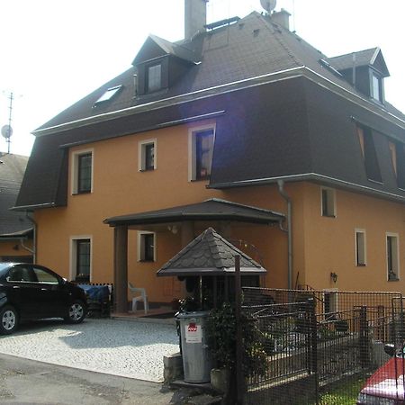 Apartments Nicol Karlovy Vary Exterior foto